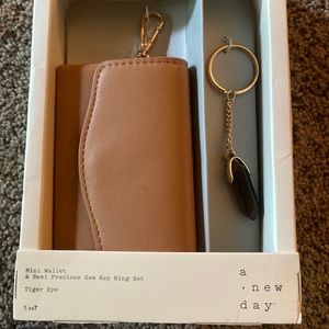 A New Day Mini Wallet & Semi Precious Stone Key Ring Set Caramel/Tiger Eye